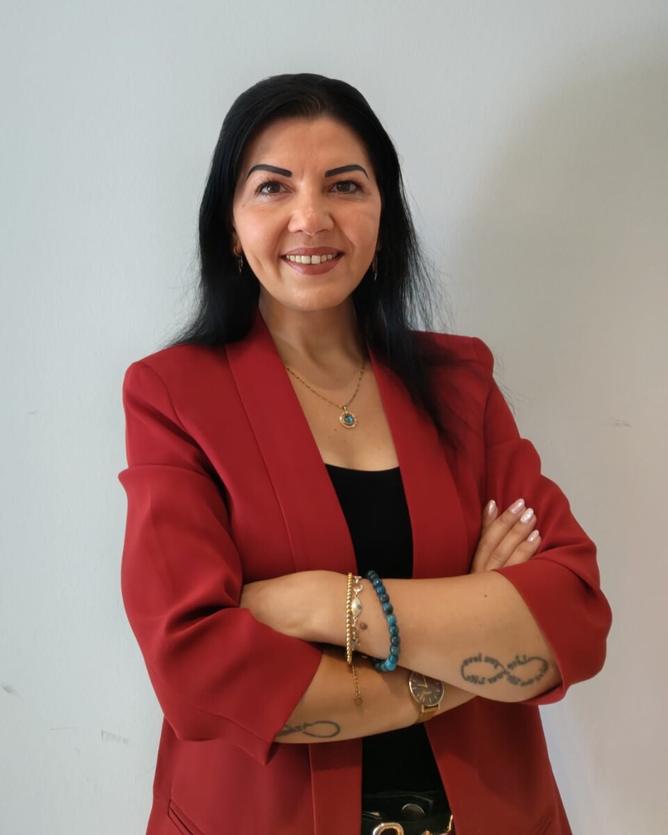 Meryem Altan-Esmer, Diplom-Dolmetscherin und Sprach- und Kulturmittlerin